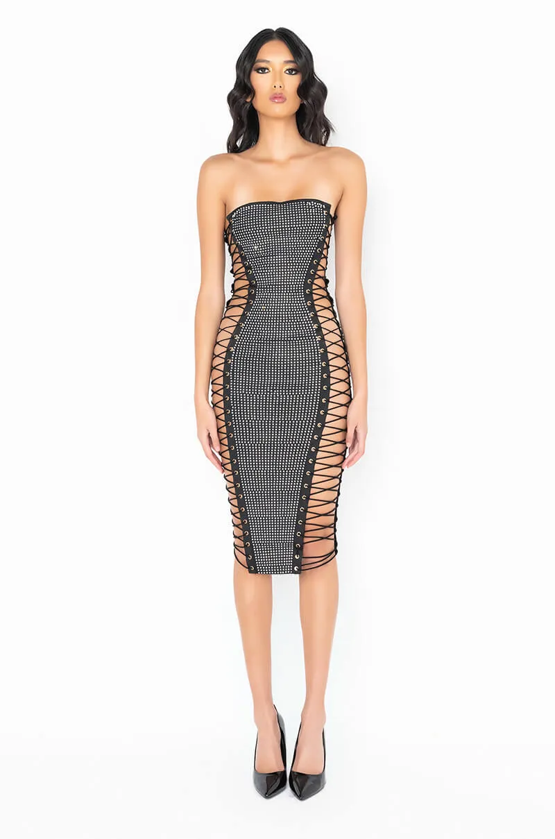 ALL THE RIGHT PLACES BANDAGE MIDI DRESS