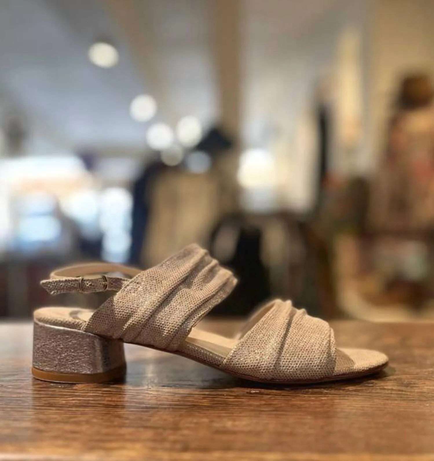Amalfi By Rangoni - Mario Shirred Two Banded Sandal - Medium Width
